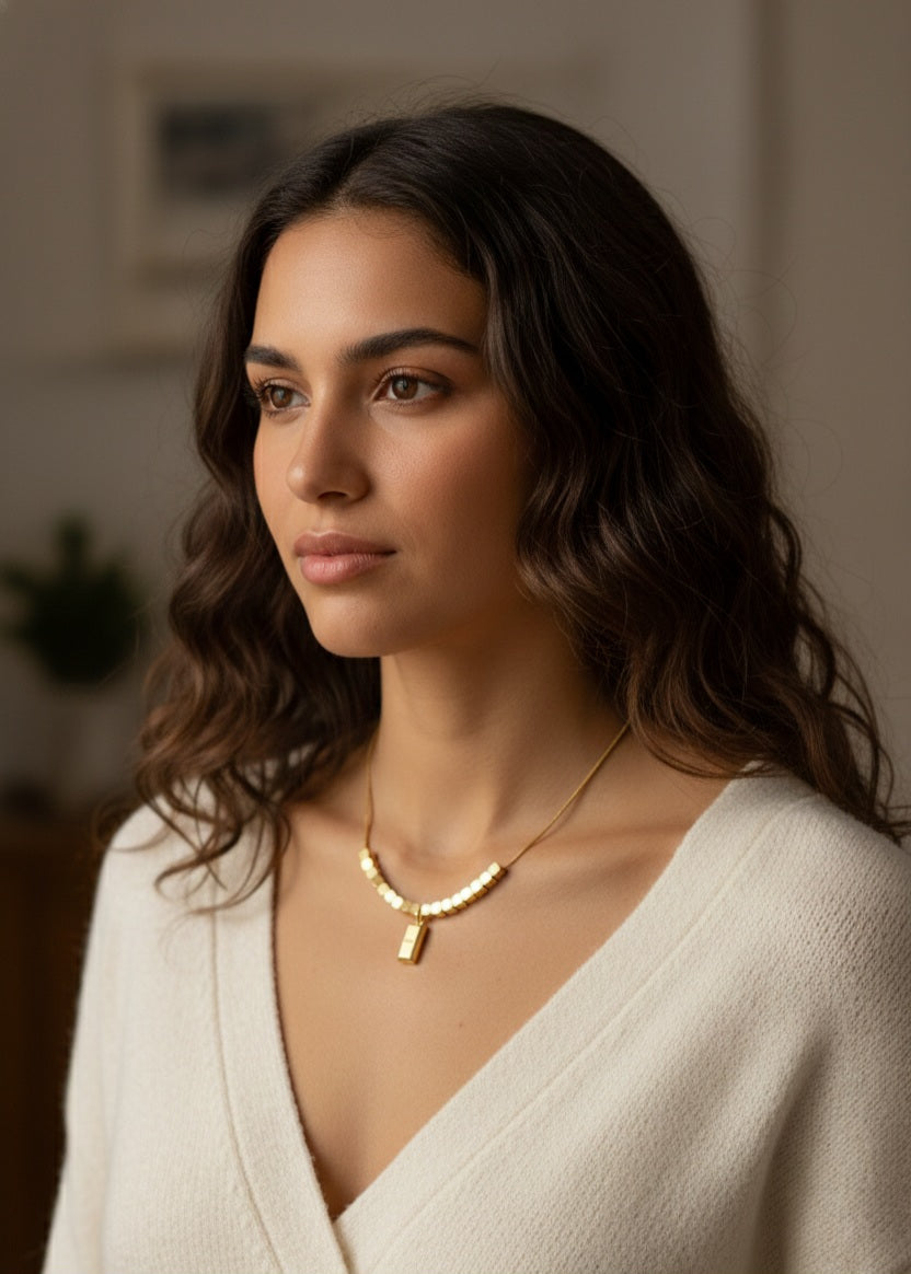 Nexo Bar Necklace