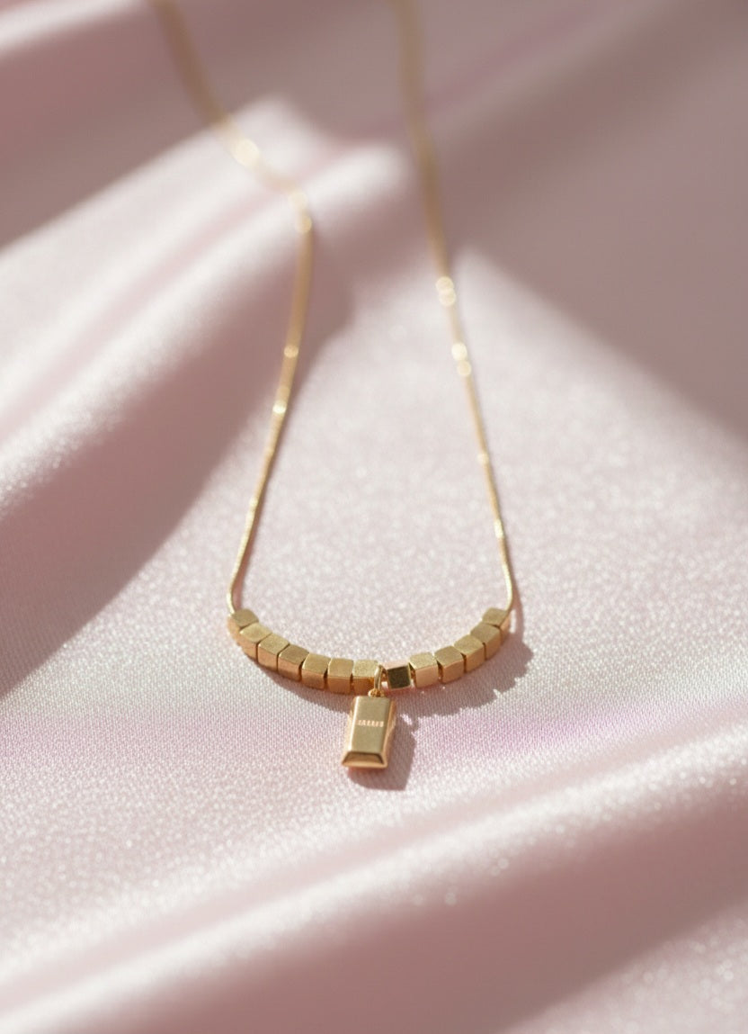 Nexo Bar Necklace