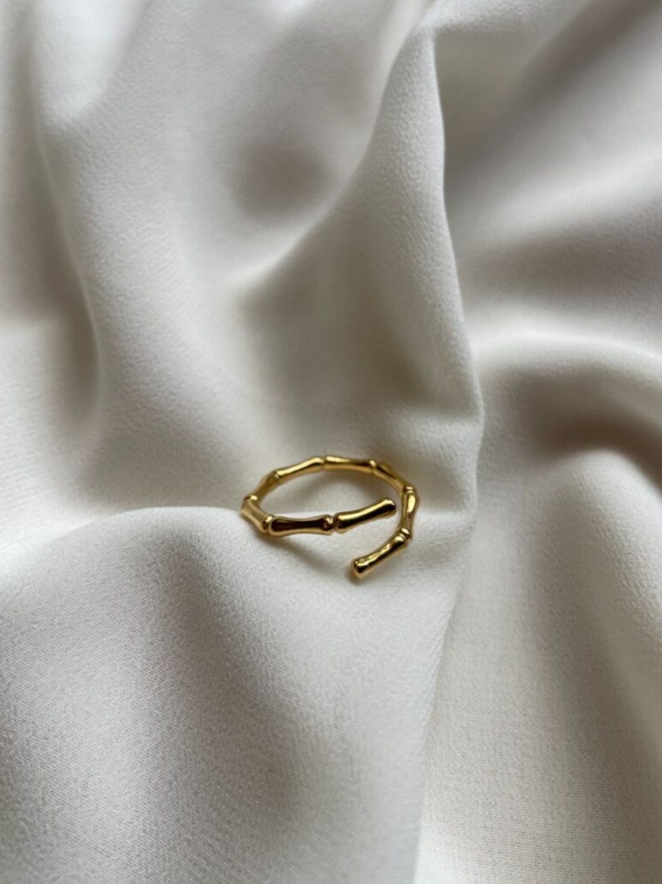 Bamboo Curve Ring