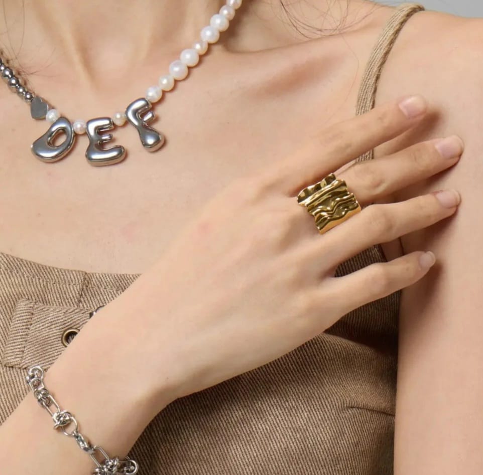 Auralis Wave Ring