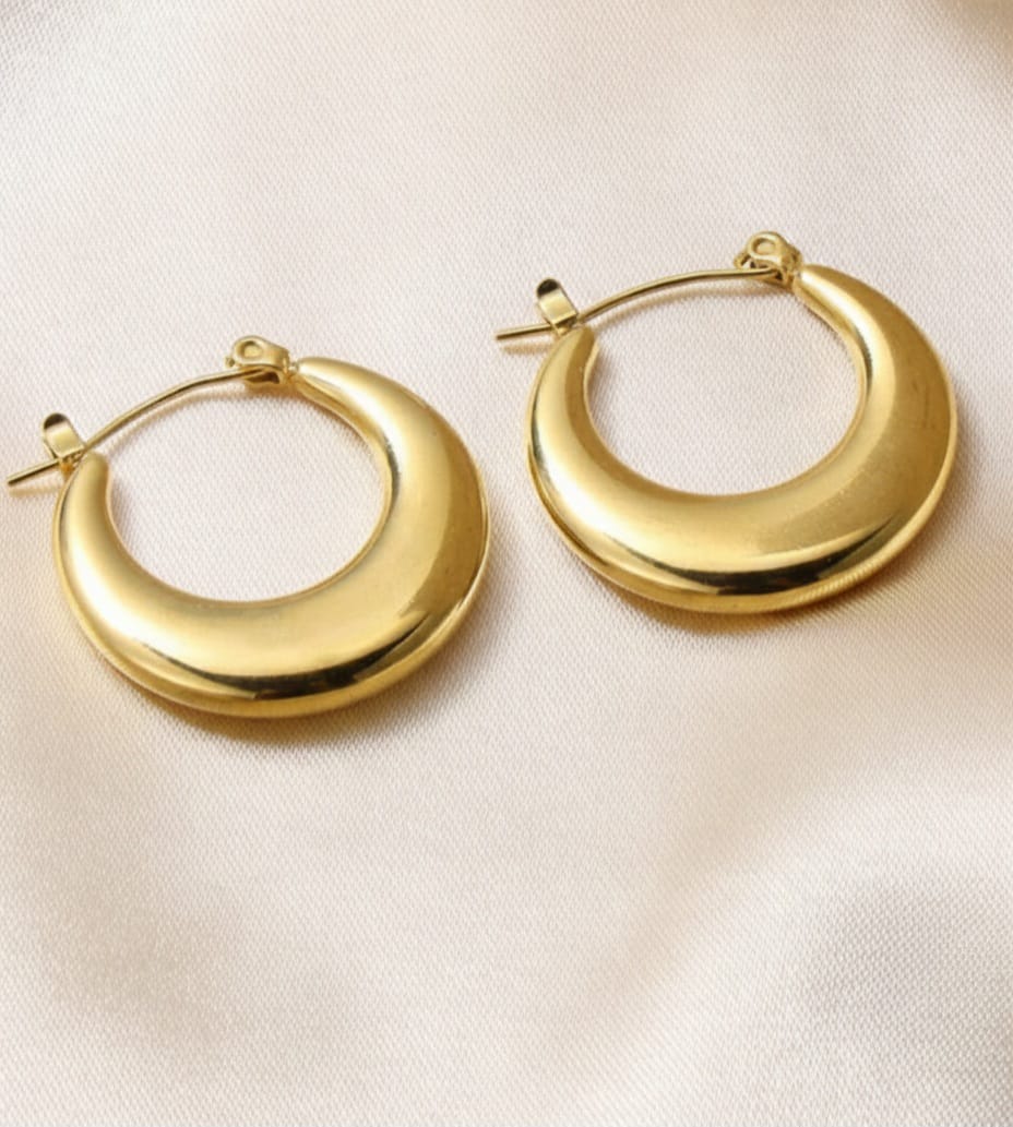 Aurelia Crescent Hoops