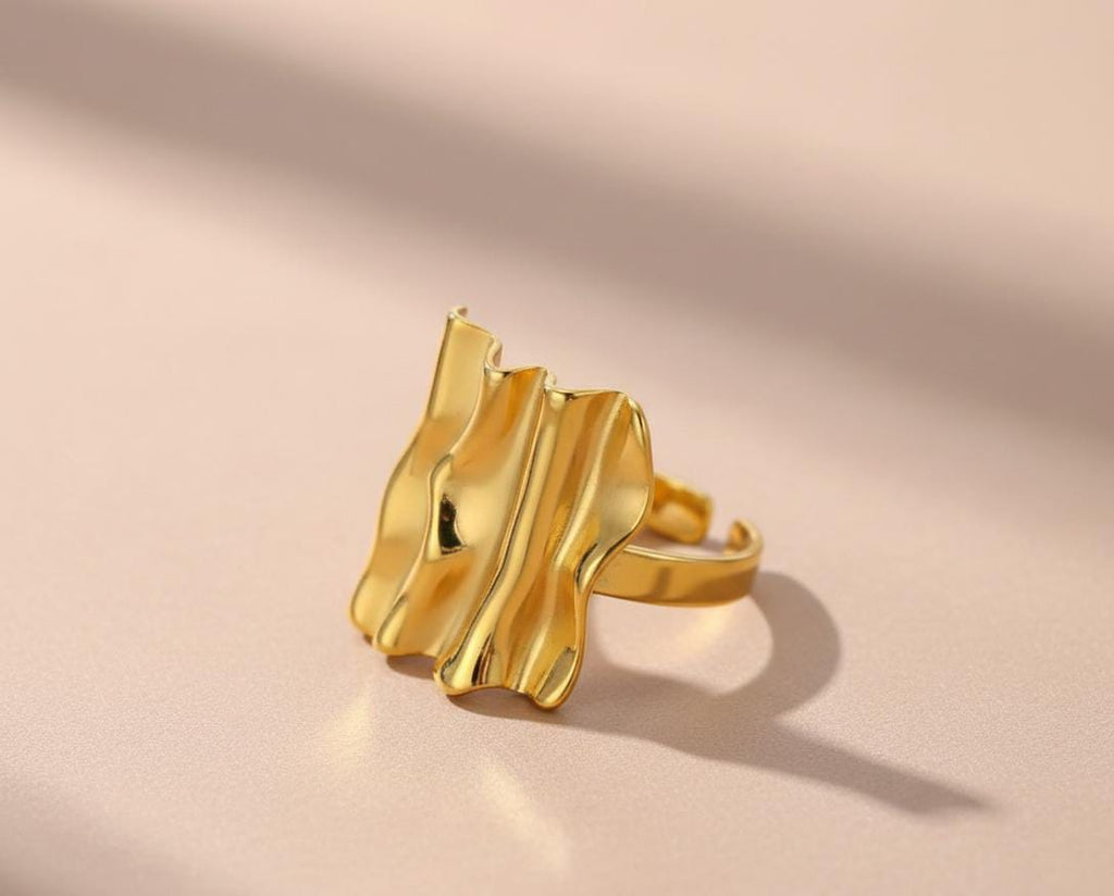 Auralis Wave Ring