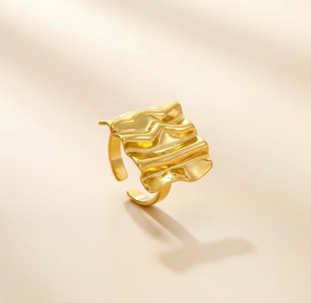 Auralis Wave Ring
