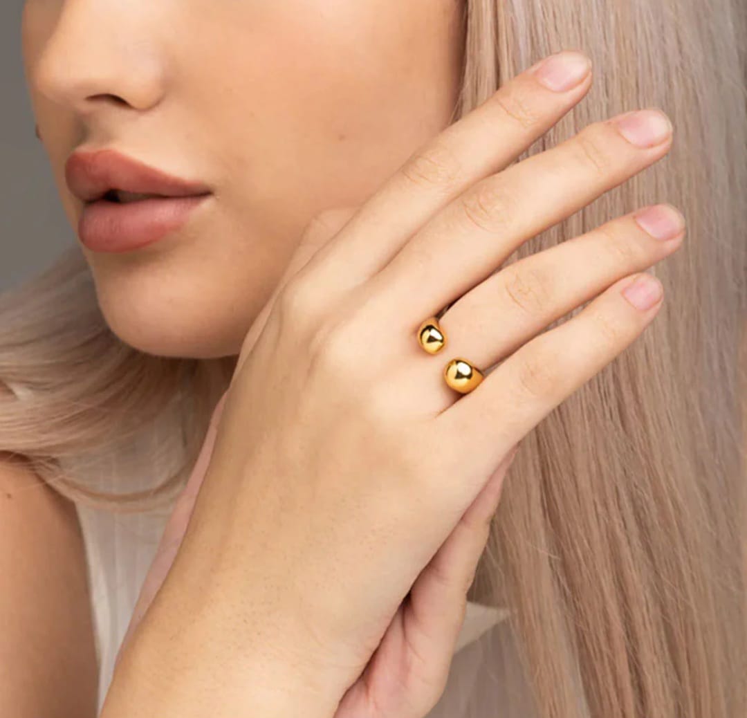 Muse Loop Ring