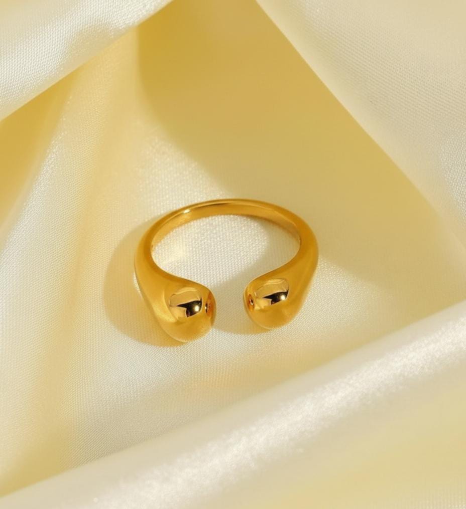 Muse Loop Ring
