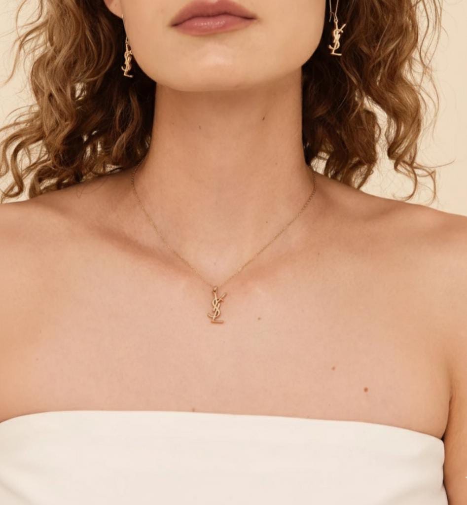 Élan Curve Necklace