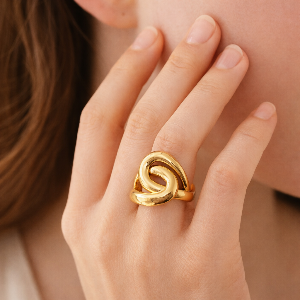 Eternal Knot Ring