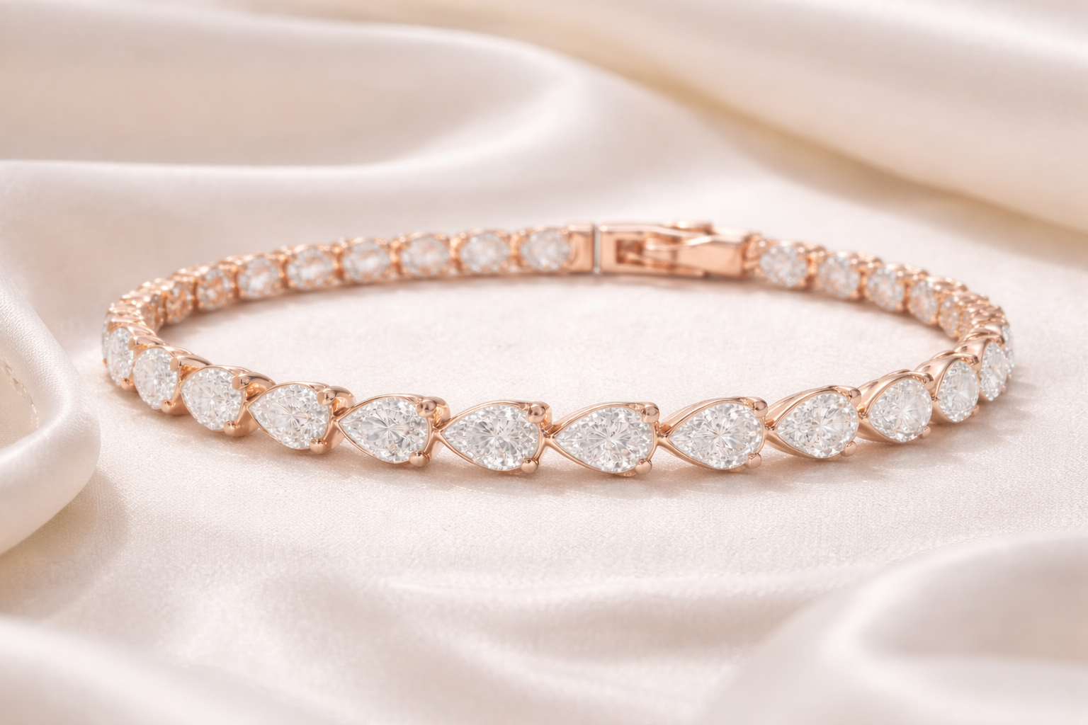 Émera Glow Bracelet